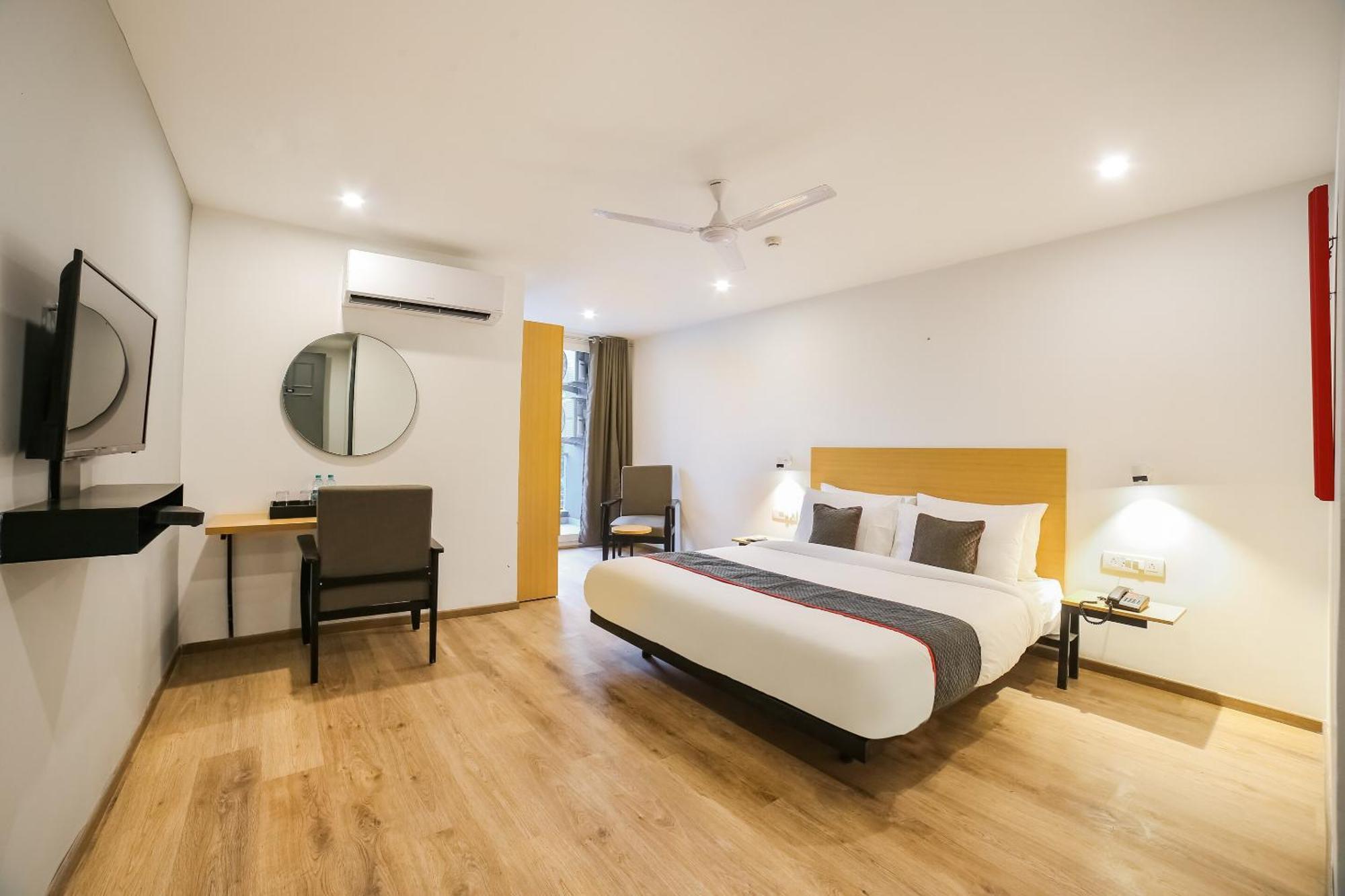 Super Townhouse Near Appu Ghar Hotel Gurgaon Bagian luar foto