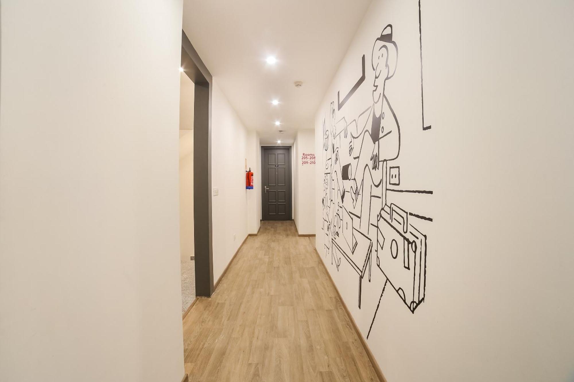 Super Townhouse Near Appu Ghar Hotel Gurgaon Bagian luar foto