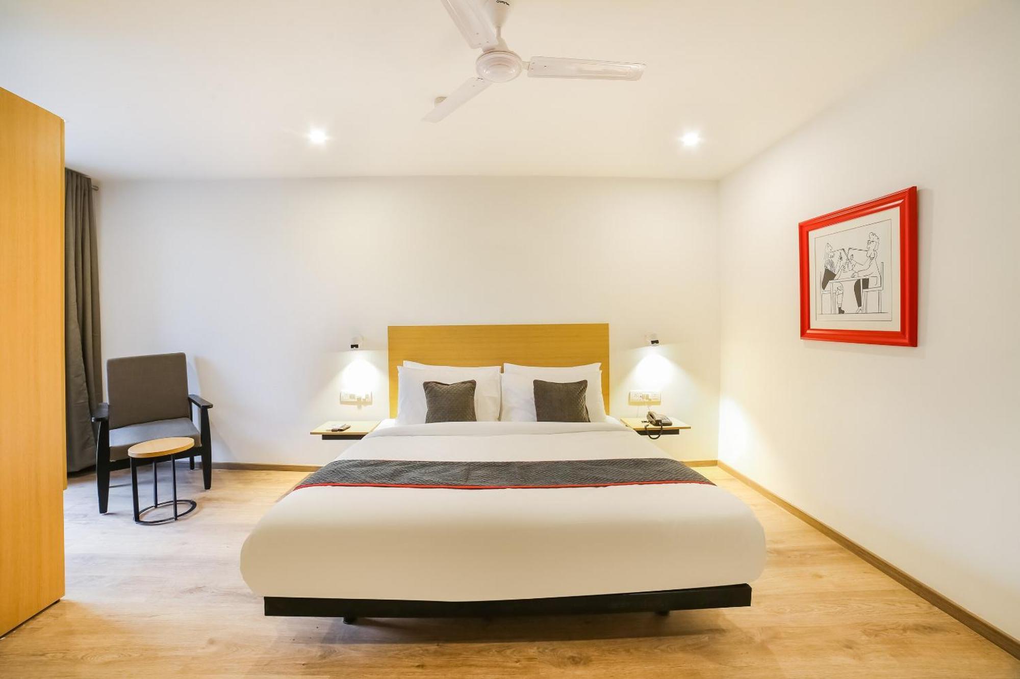 Super Townhouse Near Appu Ghar Hotel Gurgaon Bagian luar foto