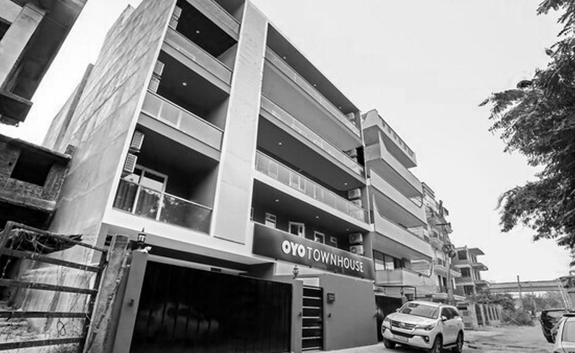 Super Townhouse Near Appu Ghar Hotel Gurgaon Bagian luar foto